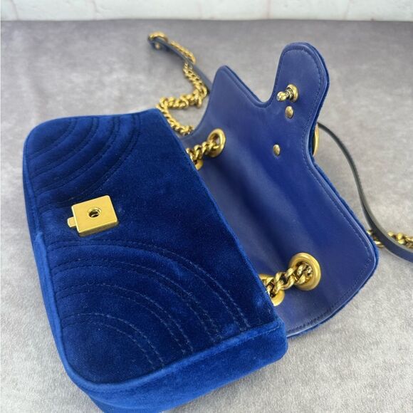 Gucci Gg Marmont Small Blue Velvet Chain Bag - Picture 9 of 15